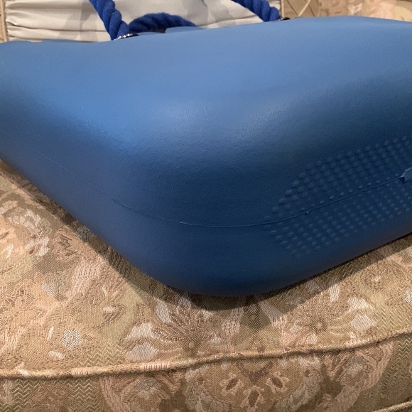OBAG TOTE BEAUTIFUL BLUE COLOR - Picture 7 of 10